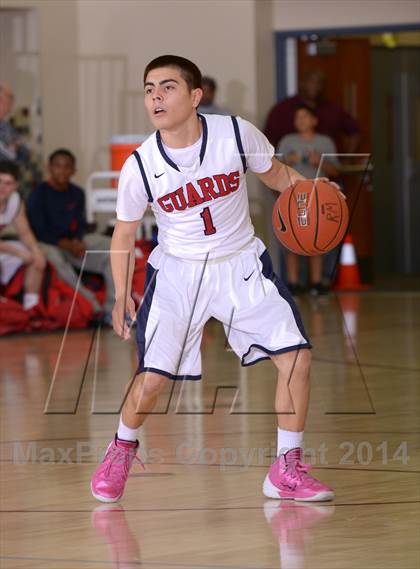 Thumbnail 2 in Brentwood School vs. Bellarmine-Jefferson (MaxPreps Holiday Classic) photogallery.