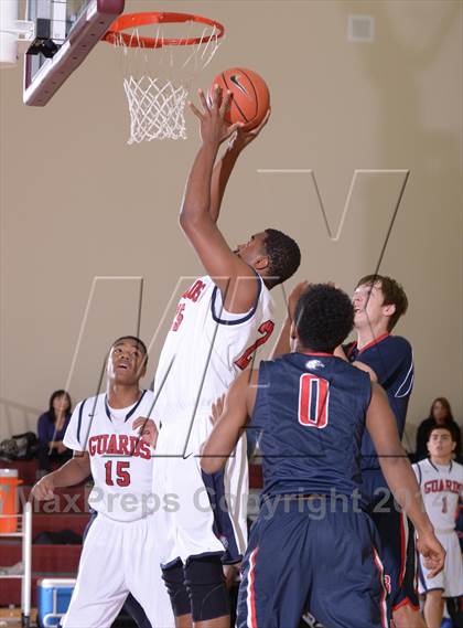 Thumbnail 1 in Brentwood School vs. Bellarmine-Jefferson (MaxPreps Holiday Classic) photogallery.