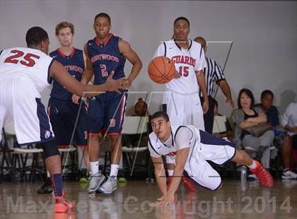 Thumbnail 2 in Brentwood School vs. Bellarmine-Jefferson (MaxPreps Holiday Classic) photogallery.