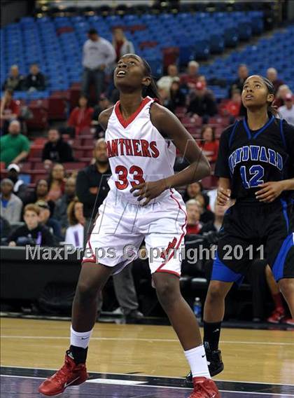 Thumbnail 2 in Windward vs. St. Mary's (CIF State D4 Final) photogallery.