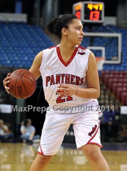 Thumbnail 1 in Windward vs. St. Mary's (CIF State D4 Final) photogallery.
