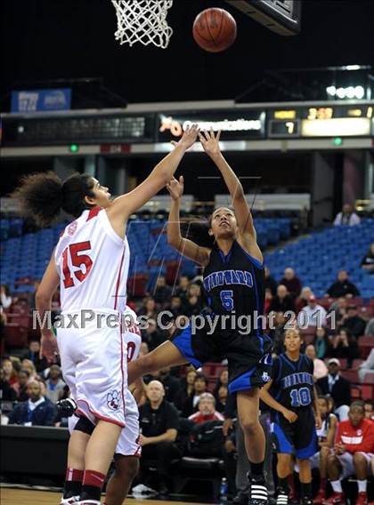 Thumbnail 2 in Windward vs. St. Mary's (CIF State D4 Final) photogallery.