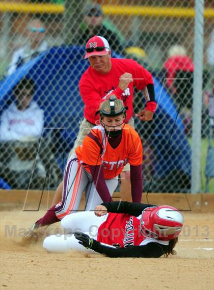 Thumbnail 2 in Teton vs Homedale (IHSAA 3A Playoff) photogallery.