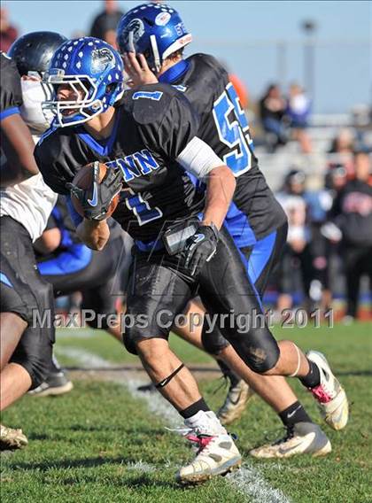 Thumbnail 3 in Babylon @ John Glenn photogallery.