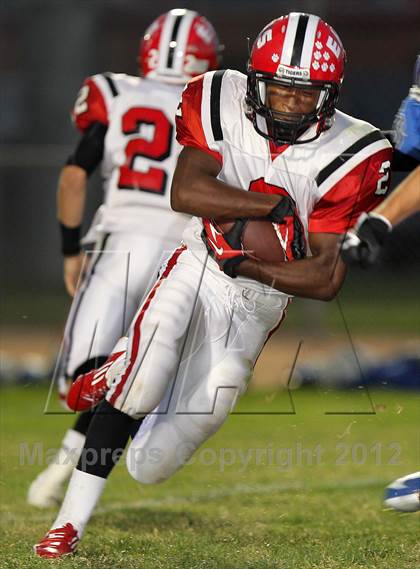 Thumbnail 3 in Elsinore vs. Diamond Ranch photogallery.