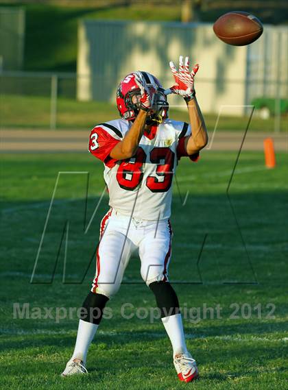 Thumbnail 3 in Elsinore vs. Diamond Ranch photogallery.