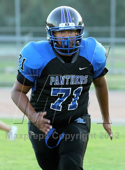 Thumbnail 2 in Elsinore vs. Diamond Ranch photogallery.