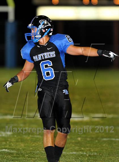 Thumbnail 2 in Elsinore vs. Diamond Ranch photogallery.