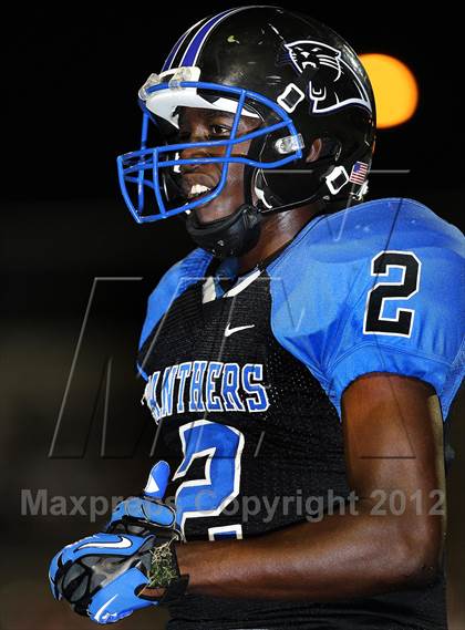 Thumbnail 1 in Elsinore vs. Diamond Ranch photogallery.