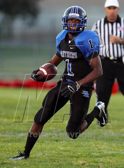 Thumbnail 3 in Elsinore vs. Diamond Ranch photogallery.