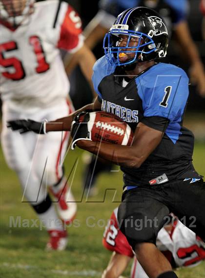 Thumbnail 3 in Elsinore vs. Diamond Ranch photogallery.