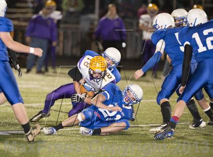 Thumbnail 2 in Glenwood City vs. Pittsville (WIAA D7 Level 4 Playoff) photogallery.