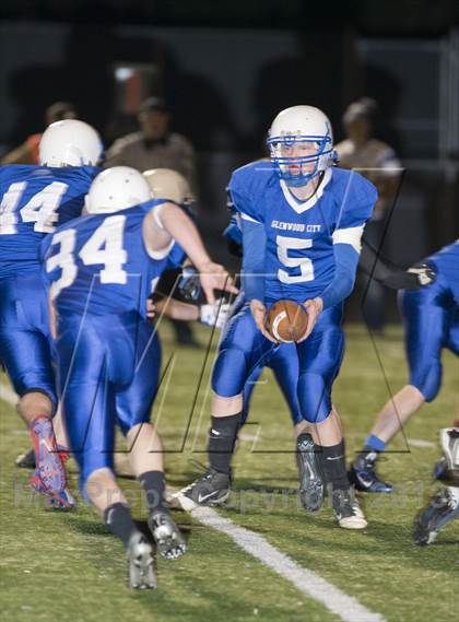 Thumbnail 2 in Glenwood City vs. Pittsville (WIAA D7 Level 4 Playoff) photogallery.