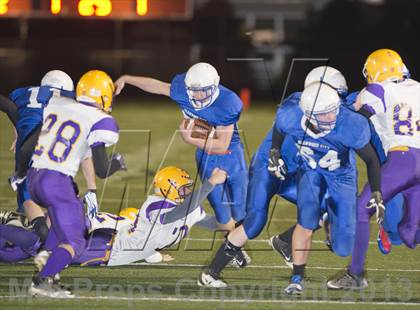 Thumbnail 3 in Glenwood City vs. Pittsville (WIAA D7 Level 4 Playoff) photogallery.