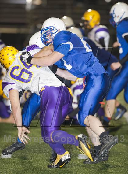 Thumbnail 2 in Glenwood City vs. Pittsville (WIAA D7 Level 4 Playoff) photogallery.