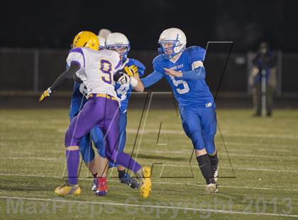Thumbnail 2 in Glenwood City vs. Pittsville (WIAA D7 Level 4 Playoff) photogallery.