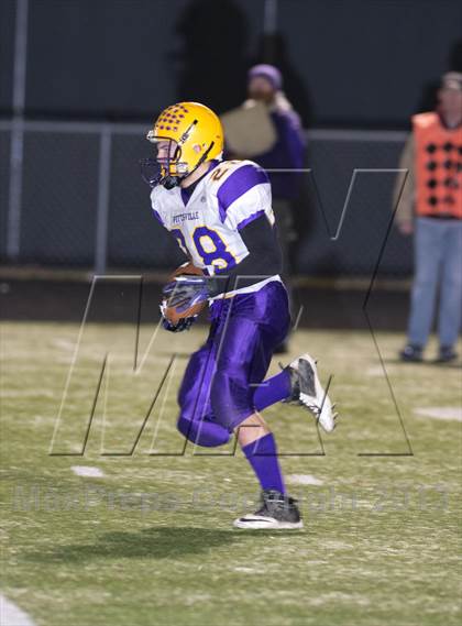 Thumbnail 3 in Glenwood City vs. Pittsville (WIAA D7 Level 4 Playoff) photogallery.