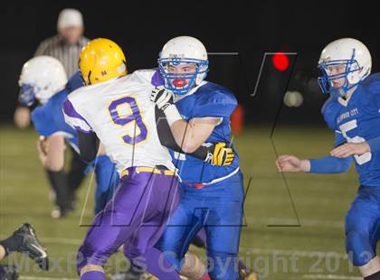 Thumbnail 2 in Glenwood City vs. Pittsville (WIAA D7 Level 4 Playoff) photogallery.