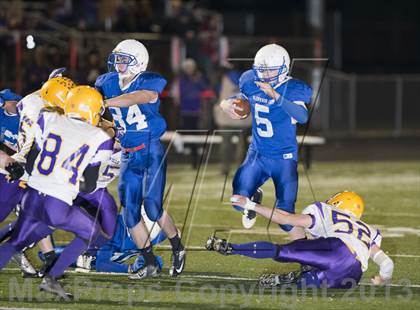 Thumbnail 3 in Glenwood City vs. Pittsville (WIAA D7 Level 4 Playoff) photogallery.