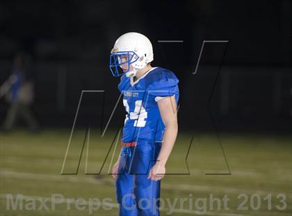 Thumbnail 3 in Glenwood City vs. Pittsville (WIAA D7 Level 4 Playoff) photogallery.
