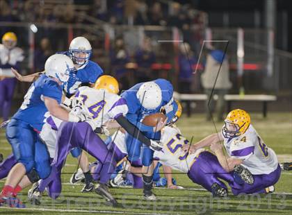Thumbnail 1 in Glenwood City vs. Pittsville (WIAA D7 Level 4 Playoff) photogallery.