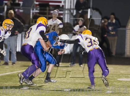 Thumbnail 2 in Glenwood City vs. Pittsville (WIAA D7 Level 4 Playoff) photogallery.