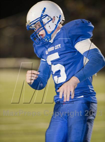 Thumbnail 2 in Glenwood City vs. Pittsville (WIAA D7 Level 4 Playoff) photogallery.