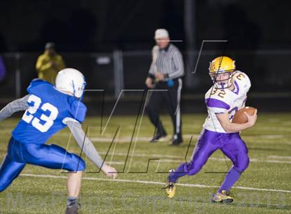 Thumbnail 1 in Glenwood City vs. Pittsville (WIAA D7 Level 4 Playoff) photogallery.