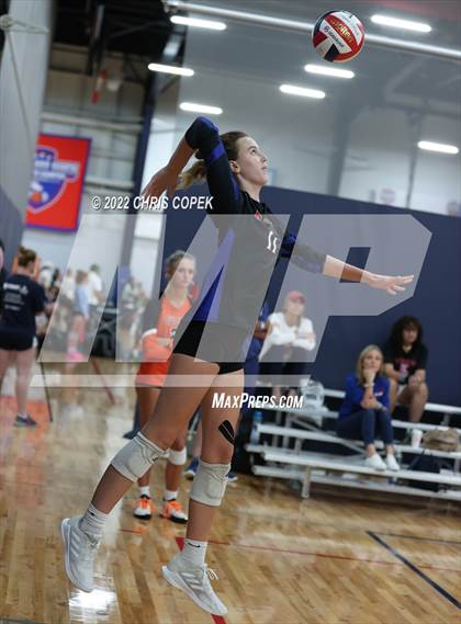 Thumbnail 2 in King's Academy vs Mountain Brook (Nike Tournament of Champions) photogallery.