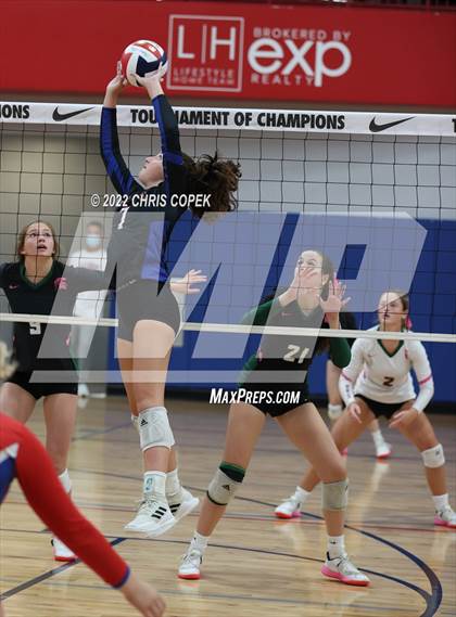 Thumbnail 2 in King's Academy vs Mountain Brook (Nike Tournament of Champions) photogallery.