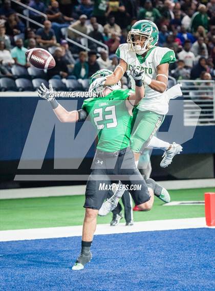 Thumbnail 2 in Carroll vs. DeSoto (UIL 6A DII Area Playoff) photogallery.