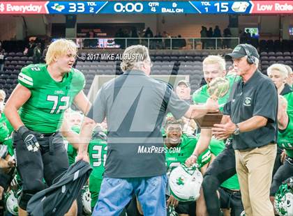 Thumbnail 2 in Carroll vs. DeSoto (UIL 6A DII Area Playoff) photogallery.
