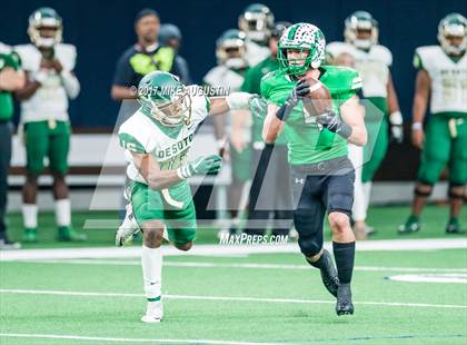 Thumbnail 2 in Carroll vs. DeSoto (UIL 6A DII Area Playoff) photogallery.