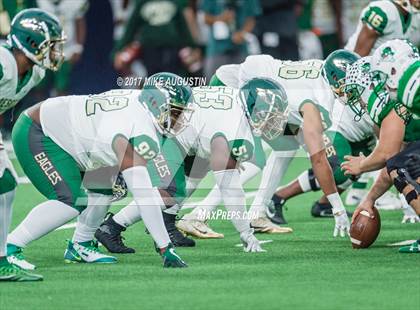 Thumbnail 1 in Carroll vs. DeSoto (UIL 6A DII Area Playoff) photogallery.