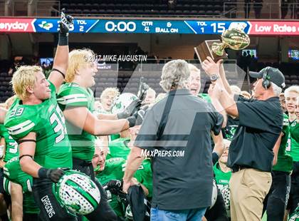 Thumbnail 3 in Carroll vs. DeSoto (UIL 6A DII Area Playoff) photogallery.