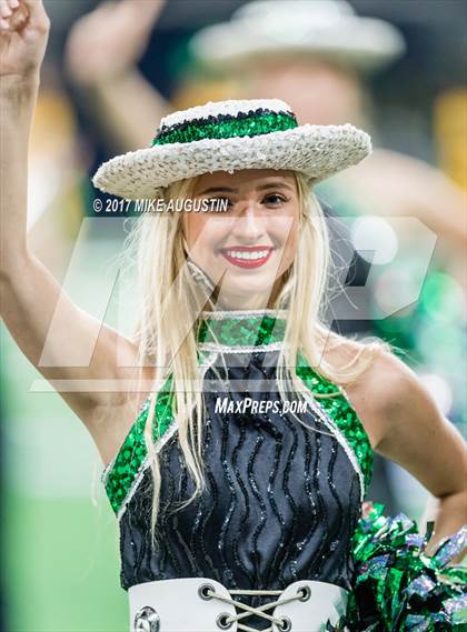 Thumbnail 1 in Carroll vs. DeSoto (UIL 6A DII Area Playoff) photogallery.