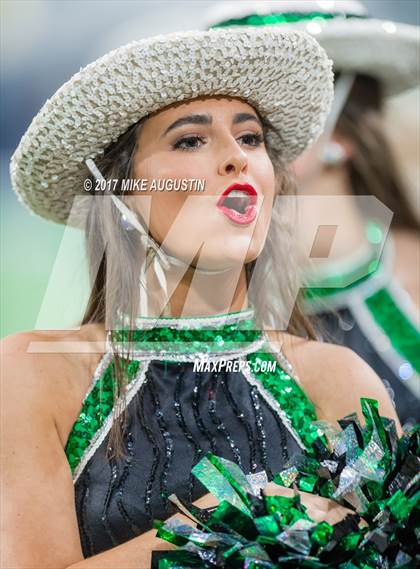 Thumbnail 1 in Carroll vs. DeSoto (UIL 6A DII Area Playoff) photogallery.
