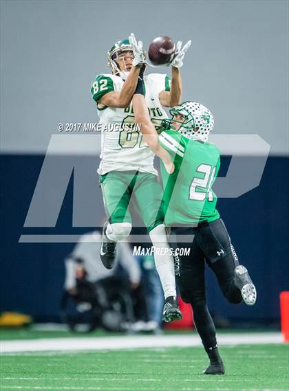Thumbnail 1 in Carroll vs. DeSoto (UIL 6A DII Area Playoff) photogallery.