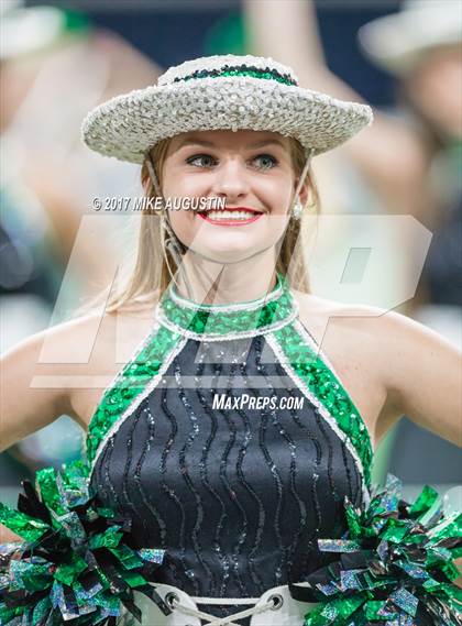 Thumbnail 1 in Carroll vs. DeSoto (UIL 6A DII Area Playoff) photogallery.