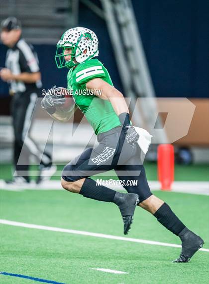 Thumbnail 2 in Carroll vs. DeSoto (UIL 6A DII Area Playoff) photogallery.
