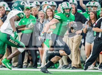 Thumbnail 1 in Carroll vs. DeSoto (UIL 6A DII Area Playoff) photogallery.