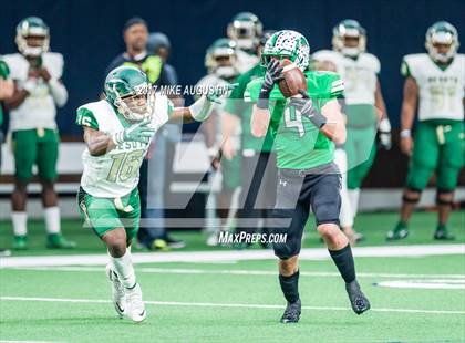 Thumbnail 1 in Carroll vs. DeSoto (UIL 6A DII Area Playoff) photogallery.