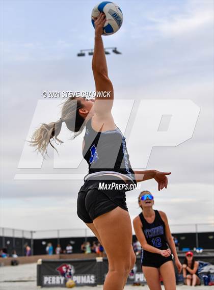 Thumbnail 2 in O'Conner vs Xavier College Prep @ Casteel (AIA Division I State Championship Semifinals) photogallery.