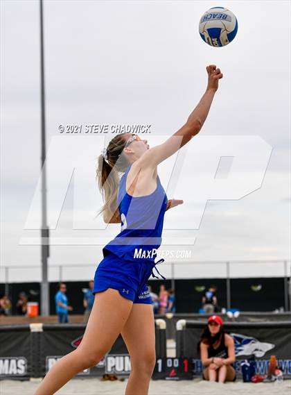 Thumbnail 1 in O'Conner vs Xavier College Prep @ Casteel (AIA Division I State Championship Semifinals) photogallery.