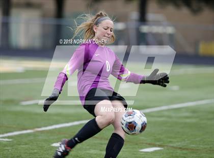 Thumbnail 2 in Fremd vs. Stevenson (IHSA 3A Regional Playoff) photogallery.