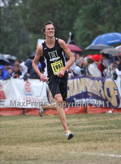 Thumbnail 3 in CIF State Cross Country Championships (D1 Boys) photogallery.