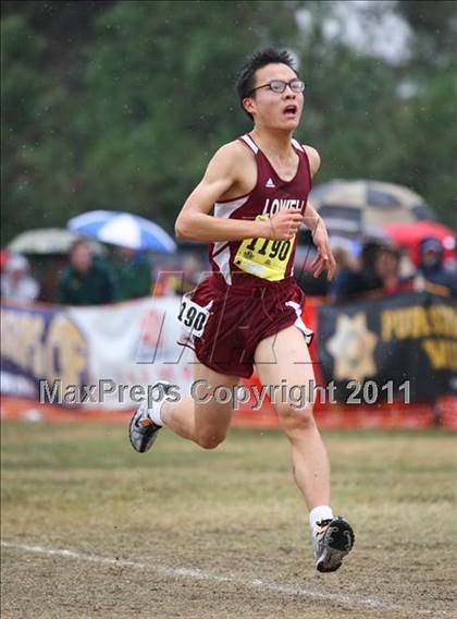 Thumbnail 3 in CIF State Cross Country Championships (D1 Boys) photogallery.