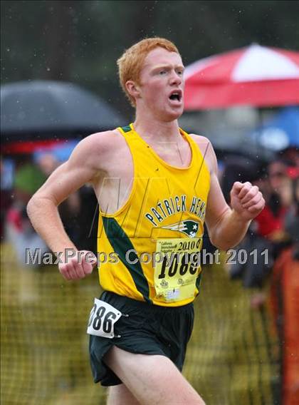 Thumbnail 3 in CIF State Cross Country Championships (D1 Boys) photogallery.