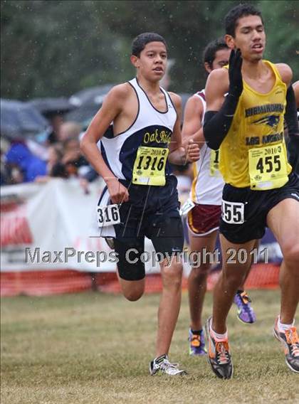 Thumbnail 3 in CIF State Cross Country Championships (D1 Boys) photogallery.