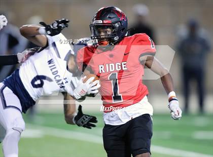 Thumbnail 3 in Tomball Memorial @ Vista Ridge (UIL 6A Bi-District Playoff) photogallery.